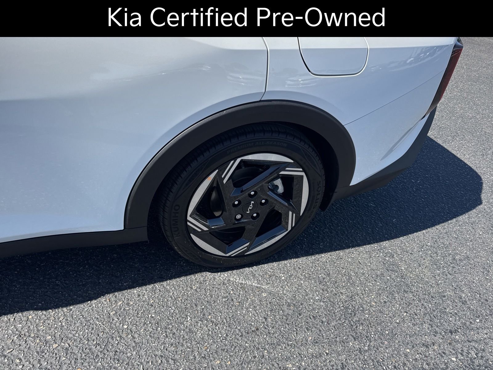 2025 Kia K4 EX - Photo 12