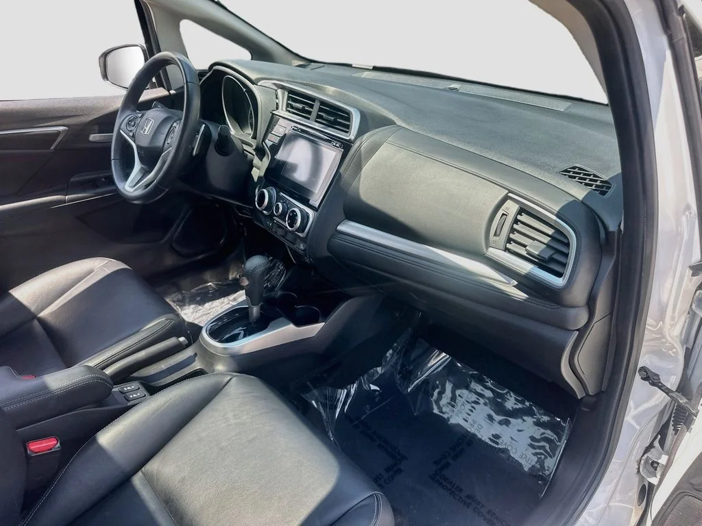 Used 2016 White Honda EX-L image 28