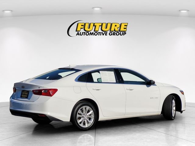 Used 2024 White Chevrolet LT image 4