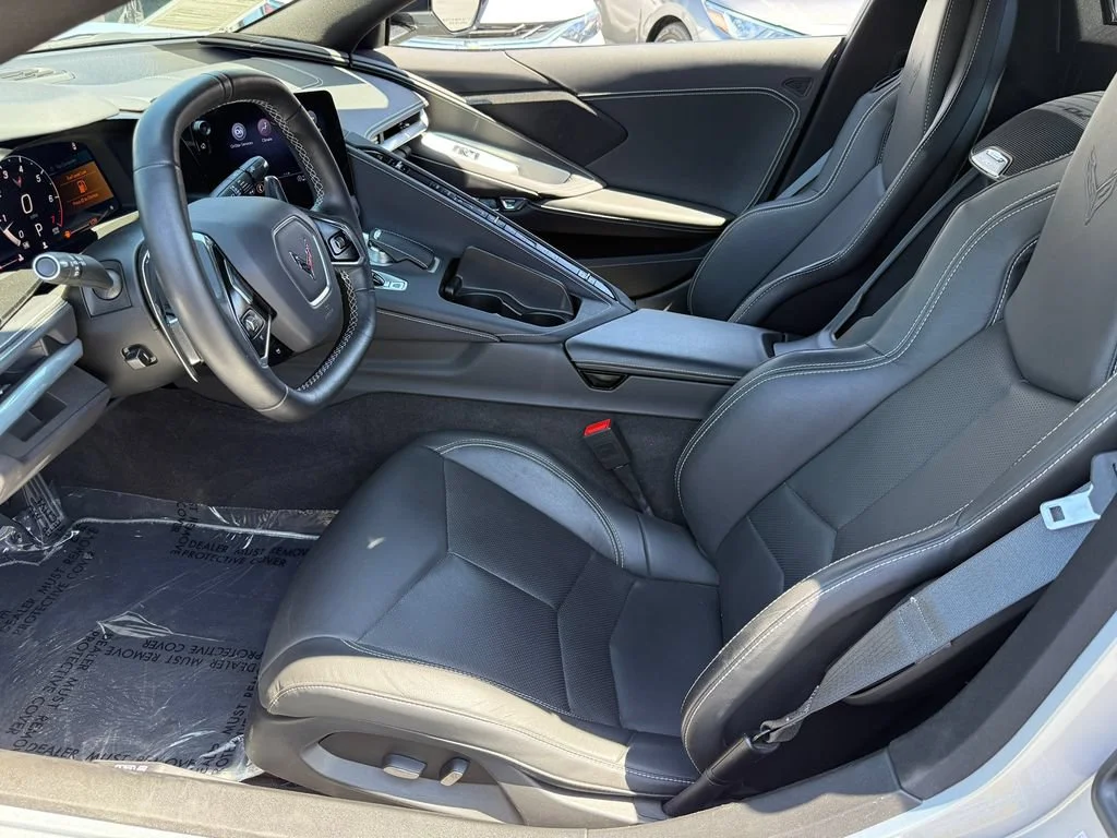 Used 2023 SILVER FLARE METALLIC Chevrolet 1LT image 24