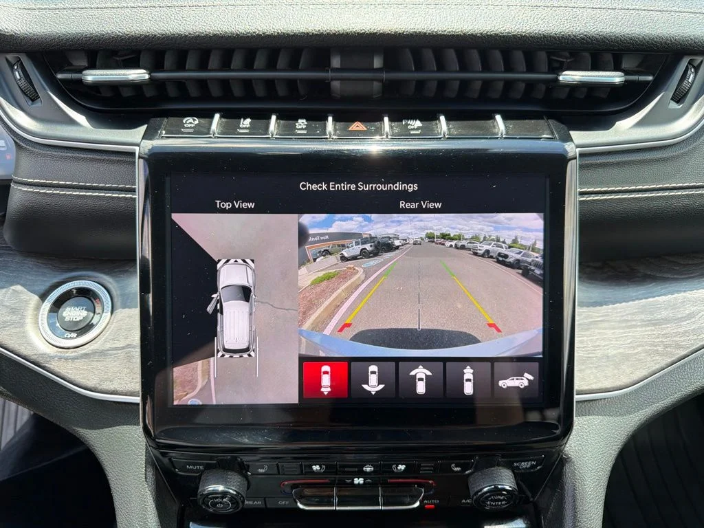 Used 2023 Silver Jeep Limited image 22