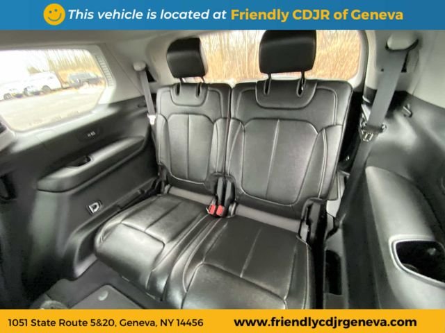 Used 2023 Silver Jeep Limited image 13