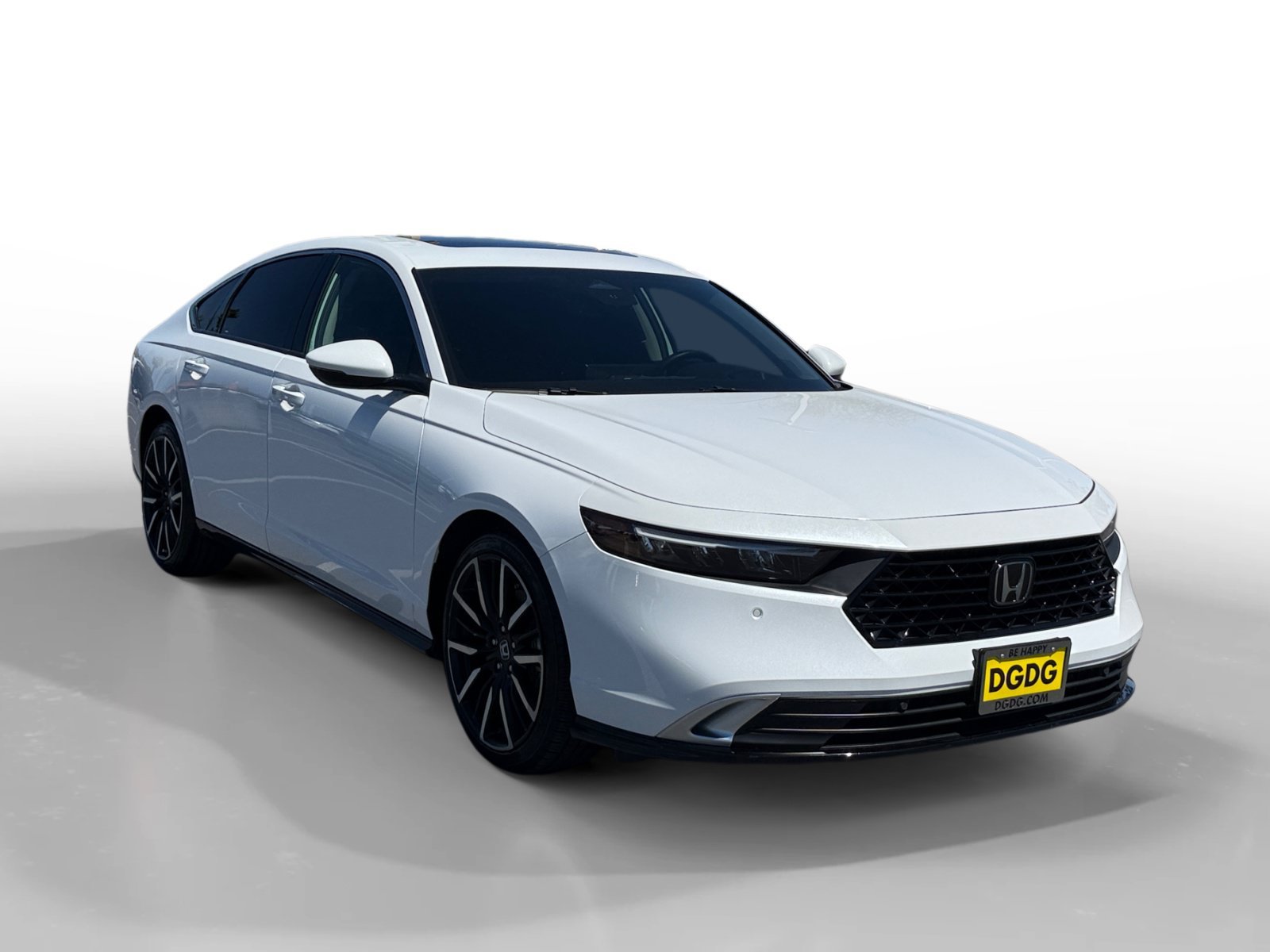Used 2025 White Honda Touring image 7