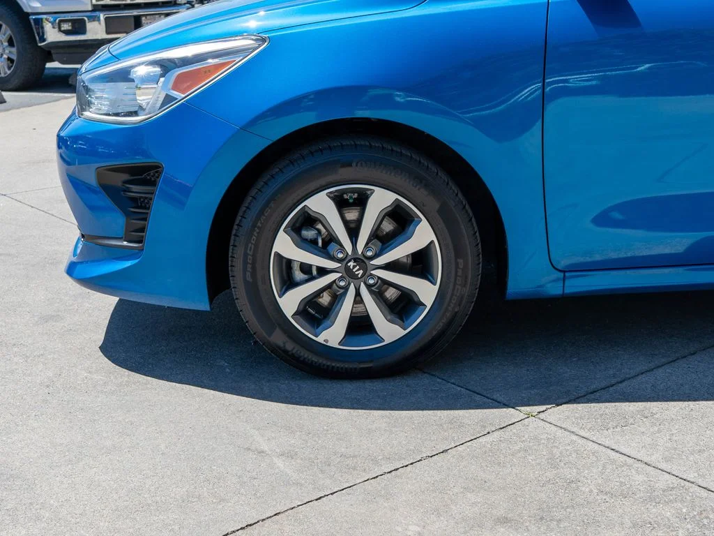 Used 2021 Blue Kia S image 25