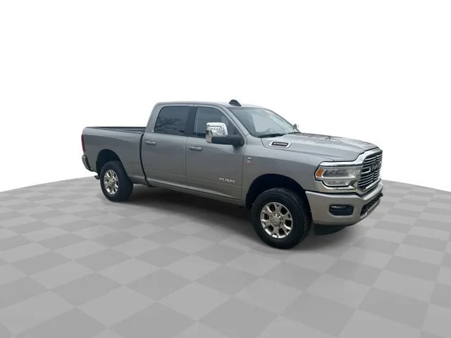 Used 2024 Silver Ram Laramie image 3