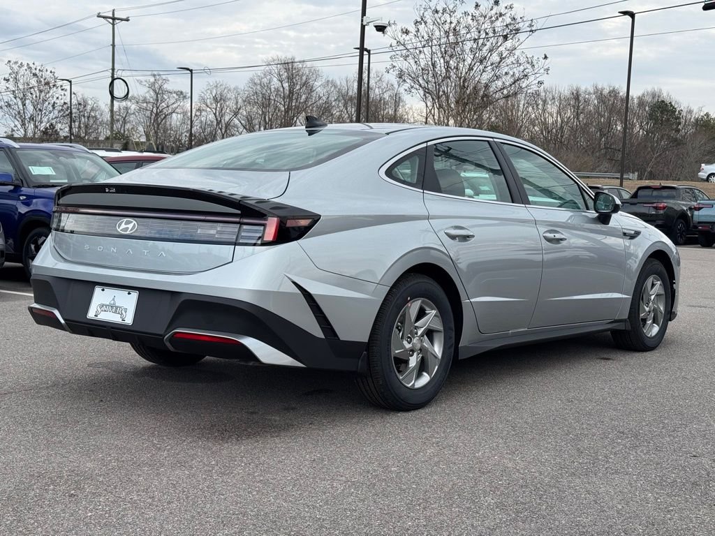 Used 2026 Silver Hyundai SE image 11