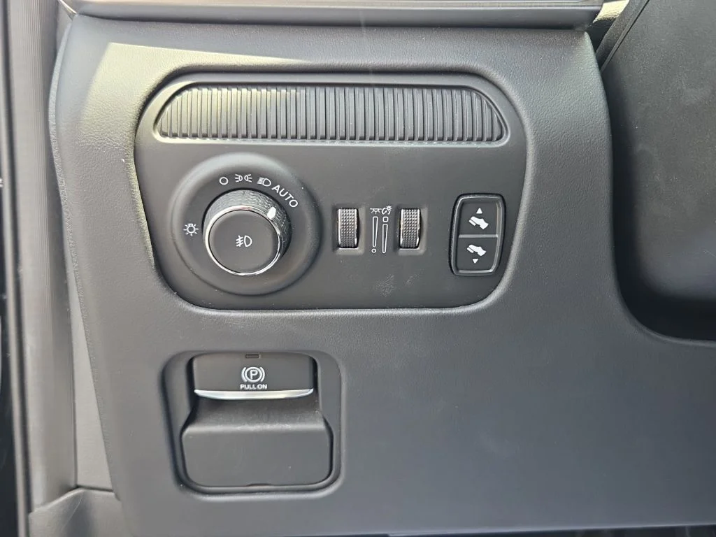 2023 Jeep Grand Wagoneer Series II - Photo 40