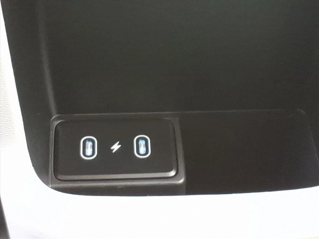 Used 2026 Abyss Black Pearl Hyundai SE image 21