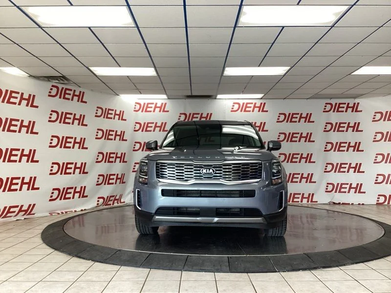 Used 2020 Silver Kia S image 2