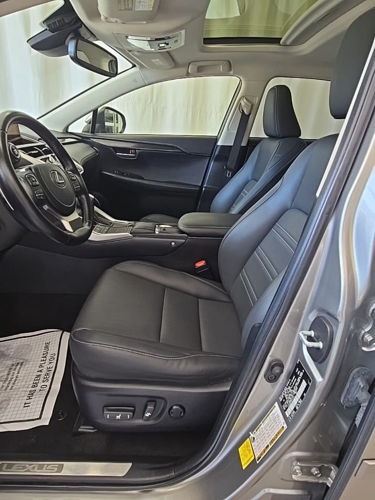 Used 2021 Silver Lexus 300h image 5