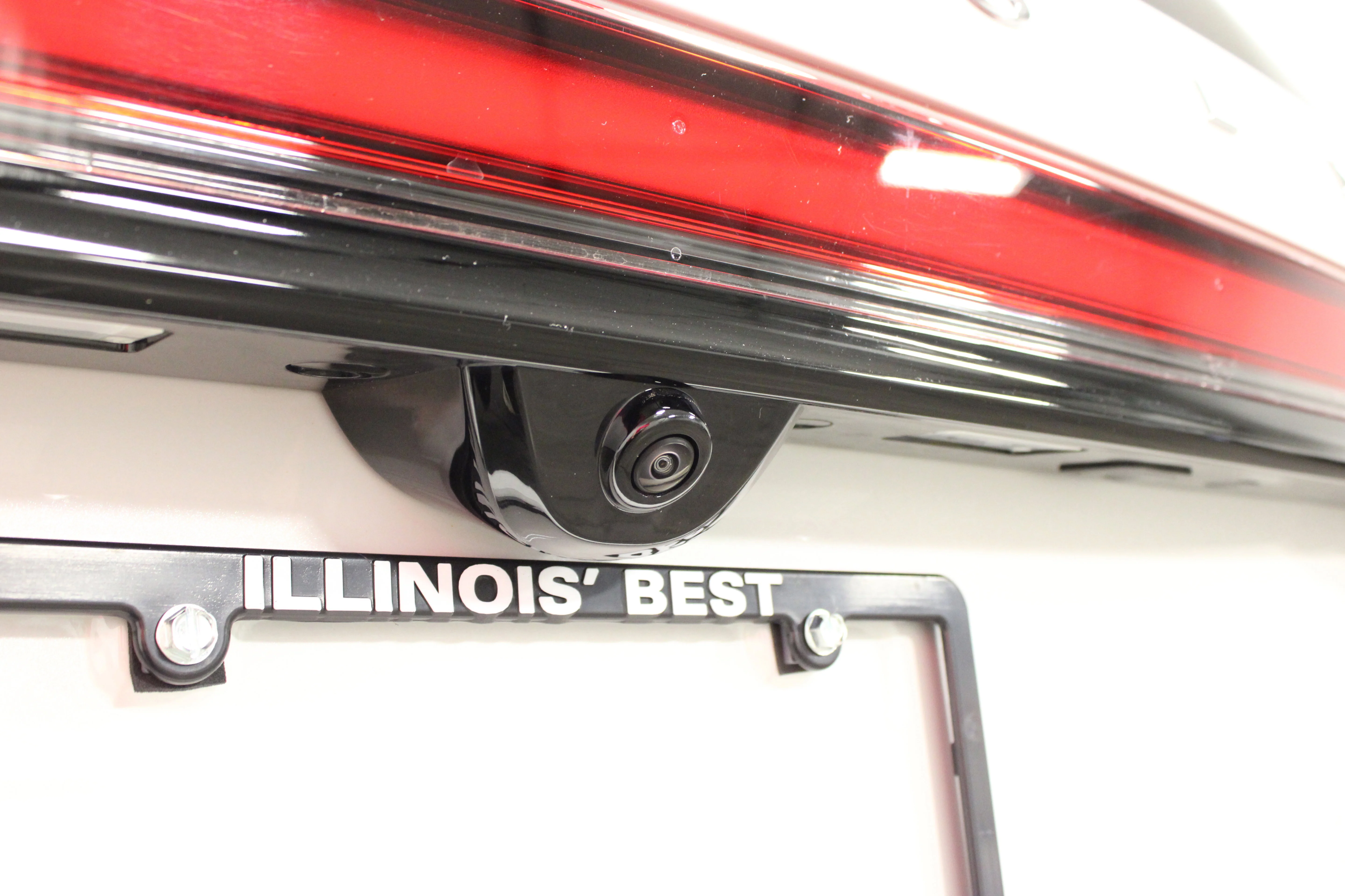 Used 2025 White Metallic Lincoln Premiere image 12