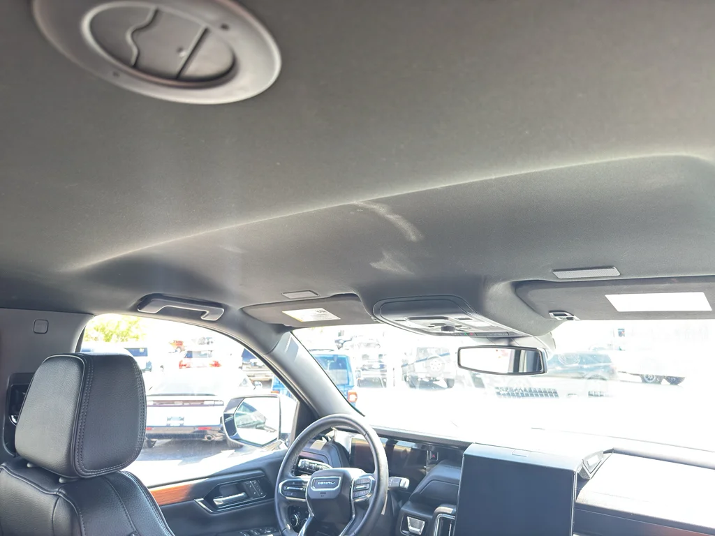Used 2025 White GMC Denali image 14