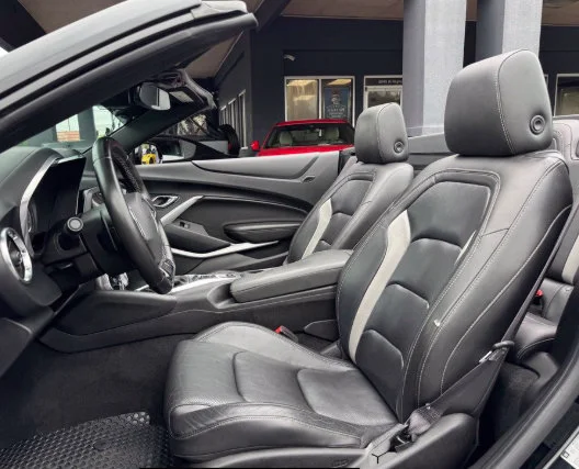Used 2016 Black Chevrolet 2LT image 3