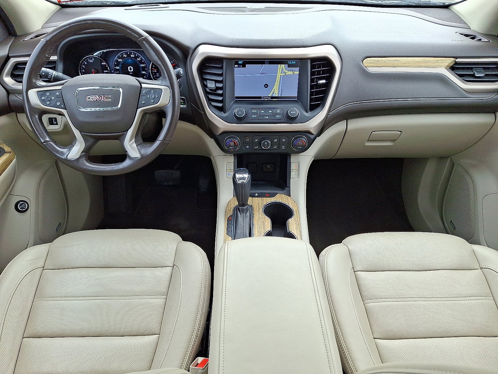 2019 GMC Acadia Denali - Photo 11