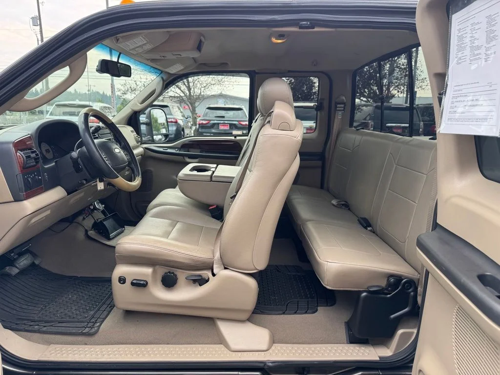 Used 2007 Gray Ford  image 13