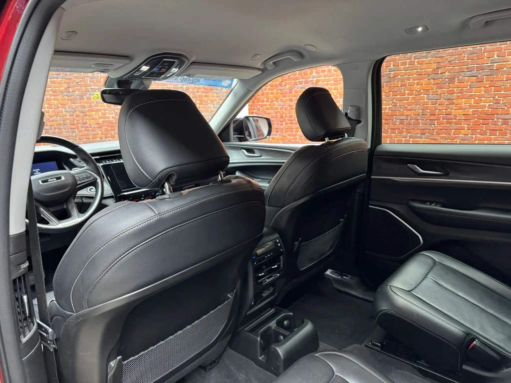 Certified Used 2022 Velvet Jeep Limited image 24