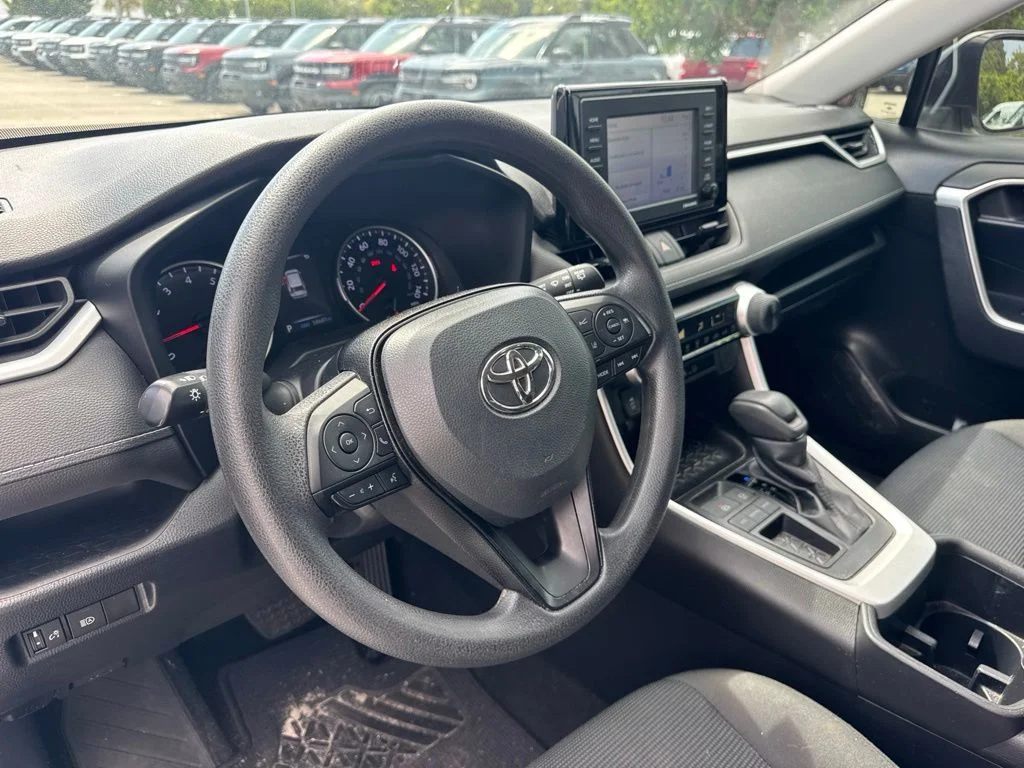 Certified Used 2022 White Toyota LE image 9