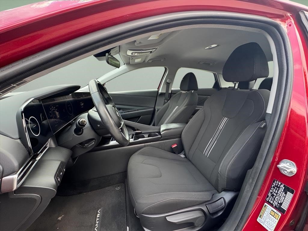 Used 2023 Ultimate Red Hyundai SEL image 16
