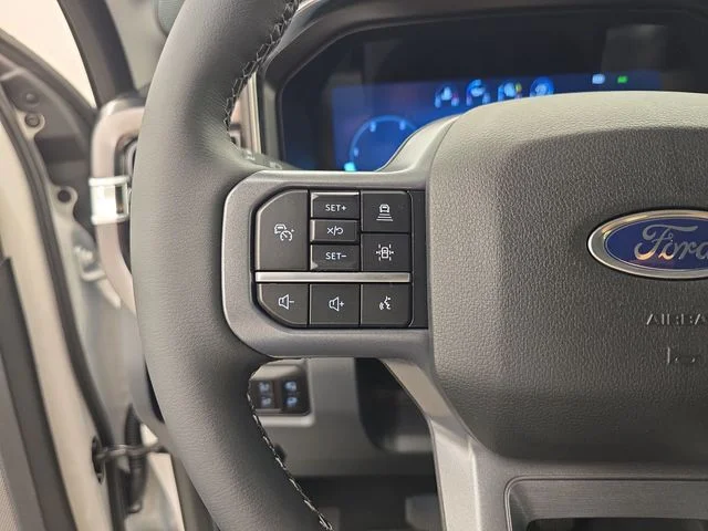 New 2026 Star White Metallic Tri-Coat Ford F-350® Lariat® image 43
