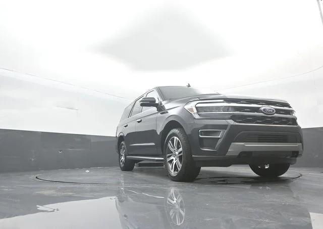 Used 2022 Dark Matter Metallic Ford Limited image 34