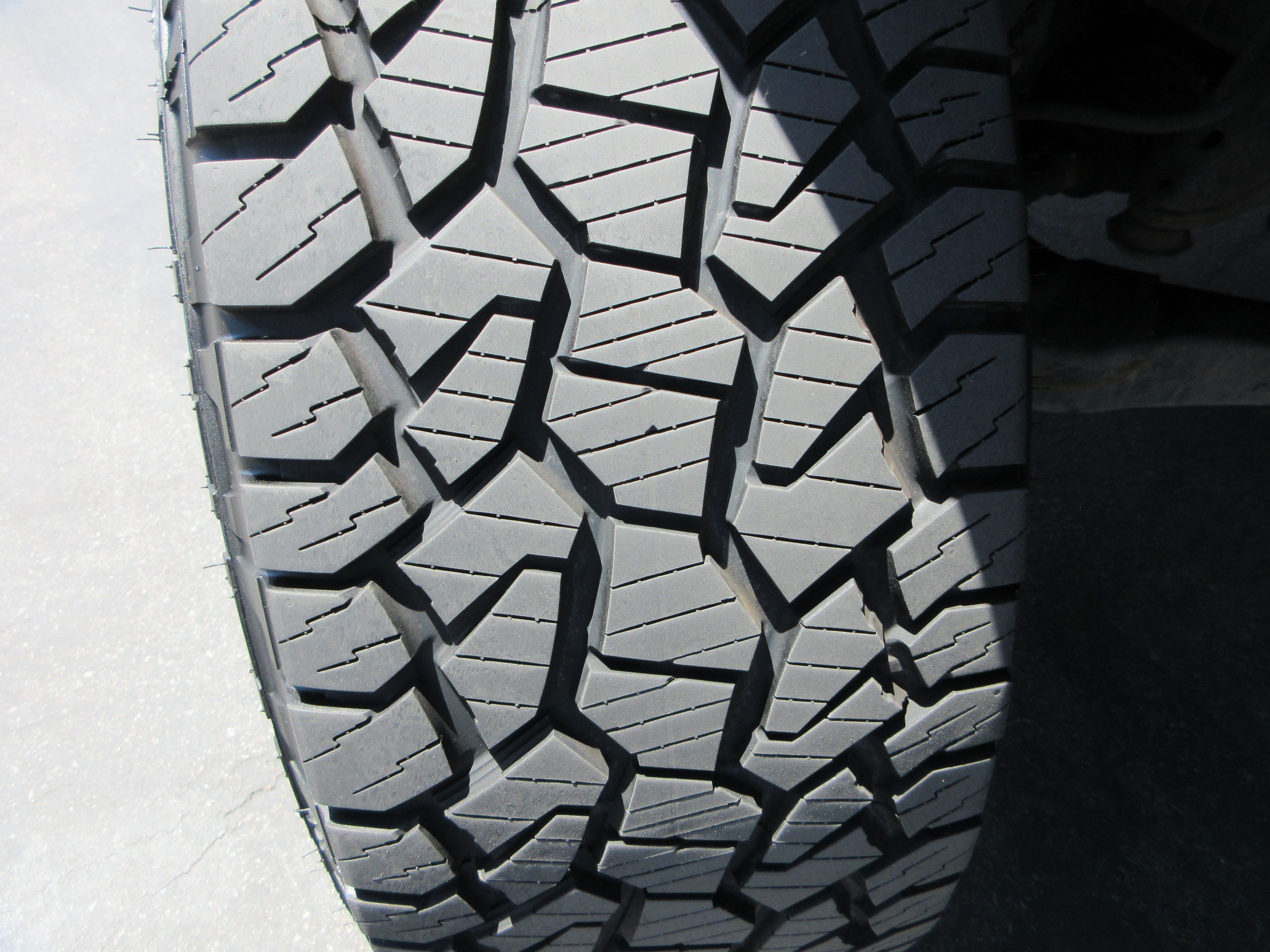 Used 2019 Midnight Black Metallic Toyota SR5 image 46