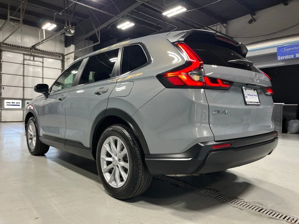 Certified Used 2024 Urban Gray Pearl Honda EX image 5