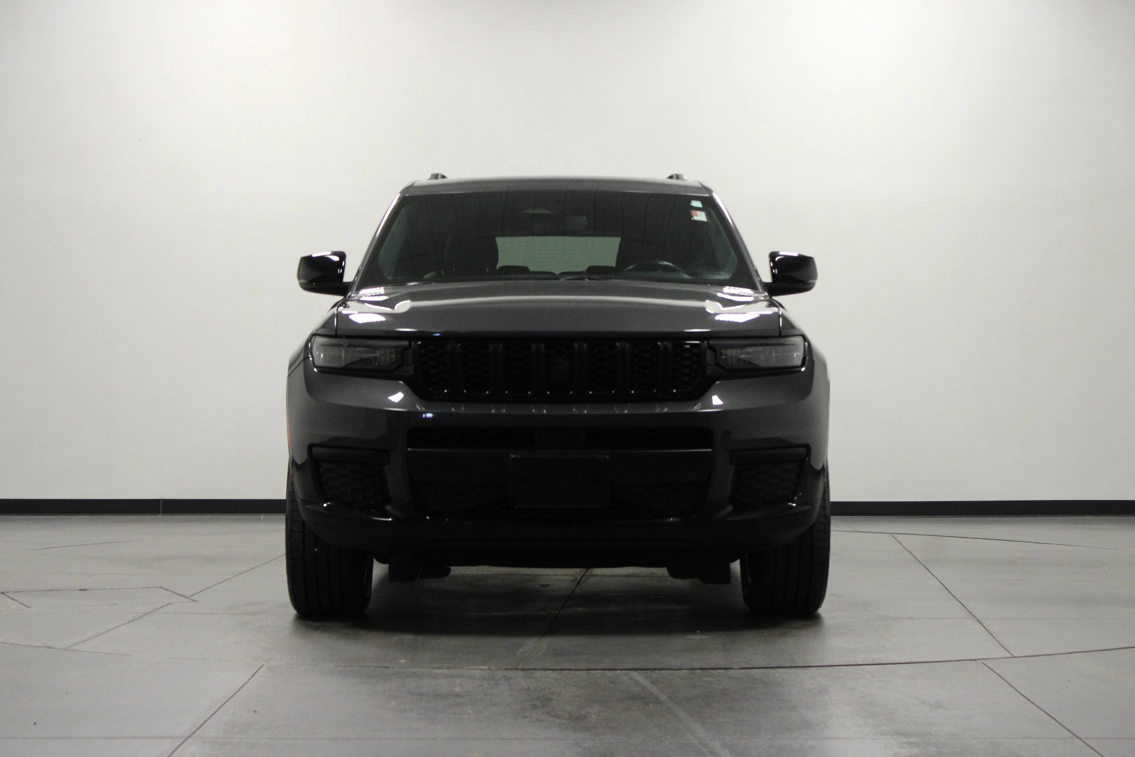 Used 2022 Baltic Gray Metallic Clearcoat Jeep Altitude image 9