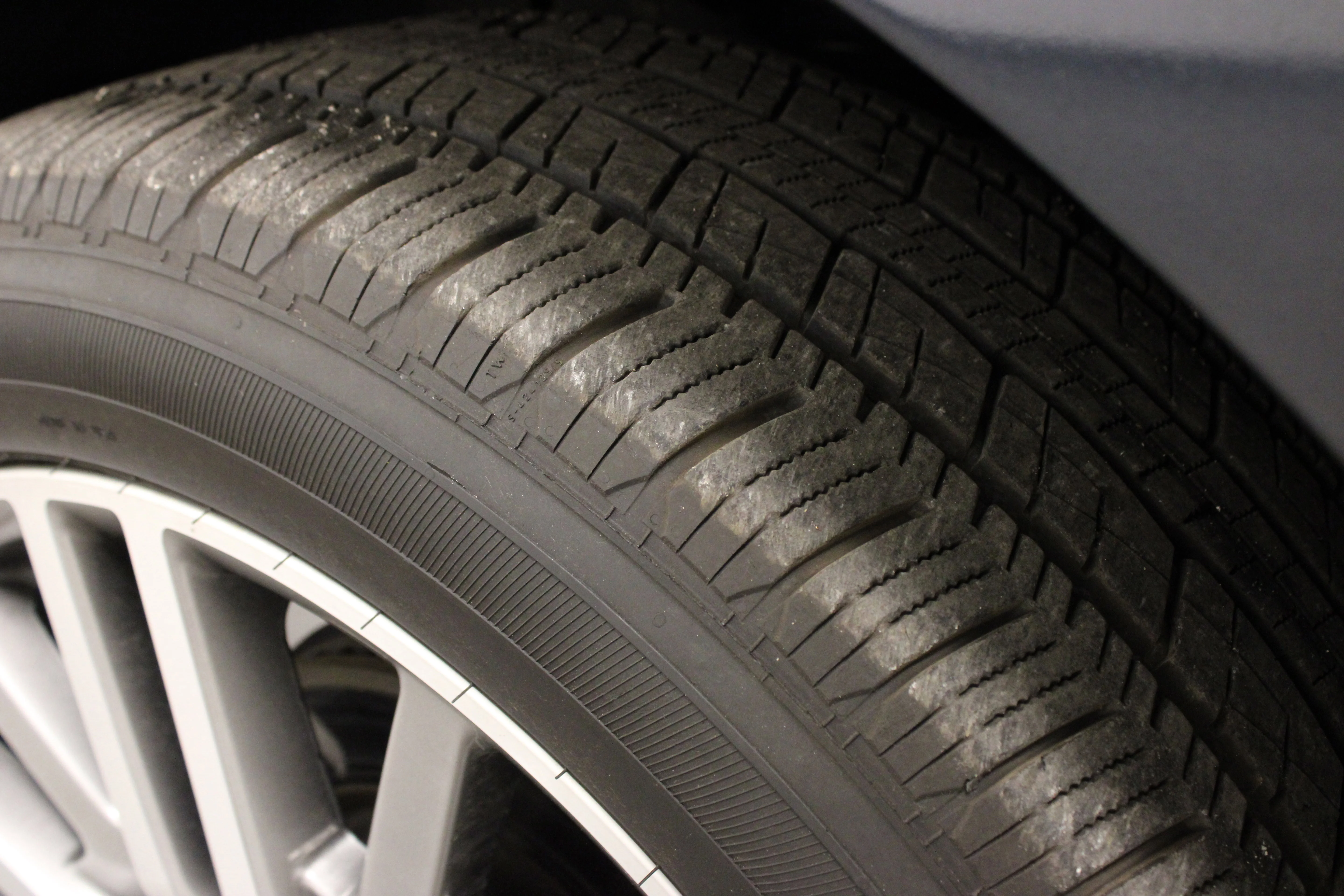 Used 2022 Blue Metallic Ford Platinum image 12