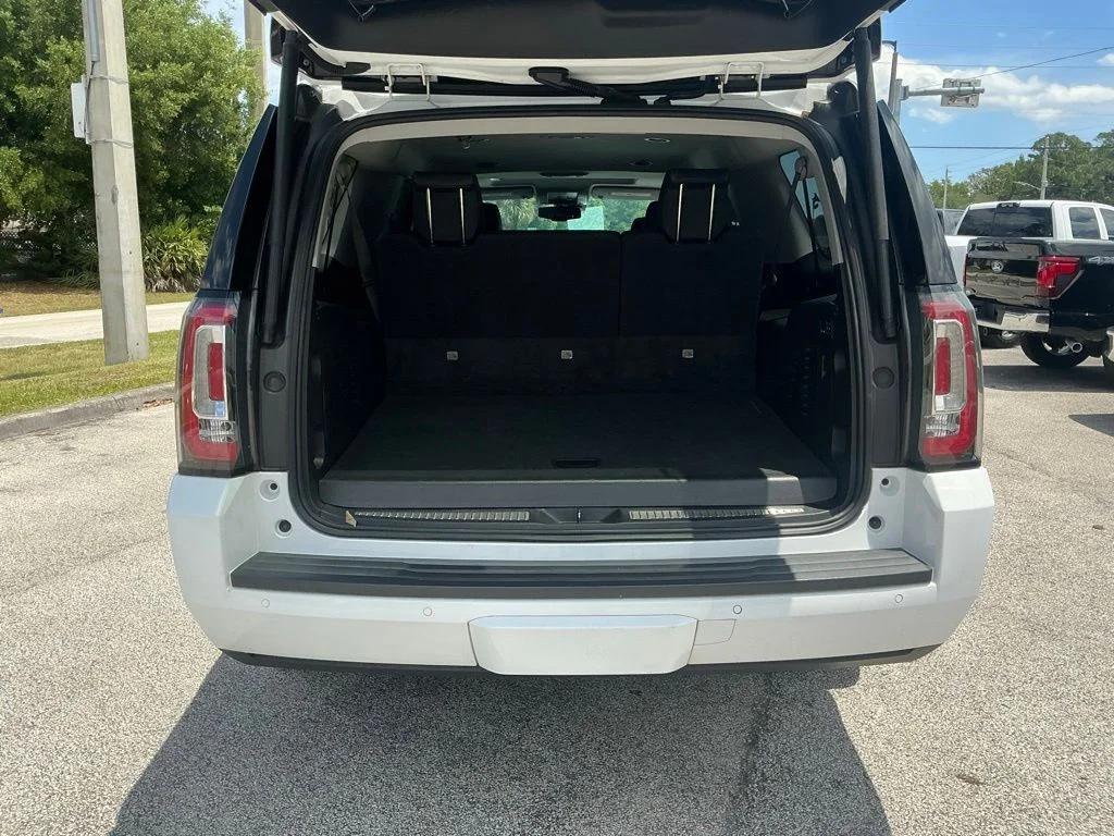 Used 2020 White GMC SLT image 20