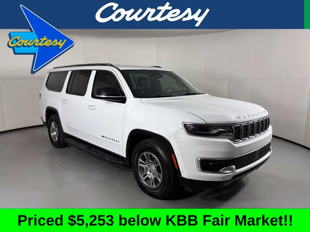 Used 2023 White Jeep Base image 1