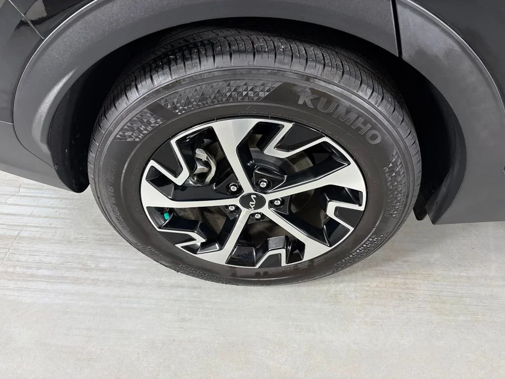 Used 2024 Black Kia EX image 11