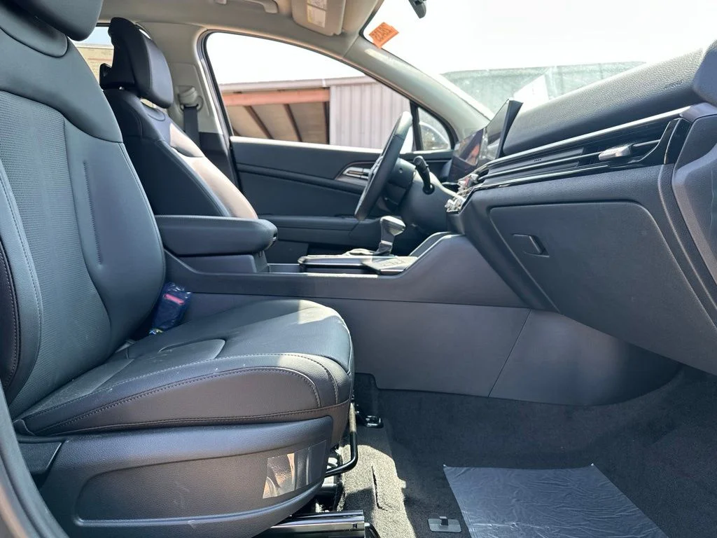New 2026 Gray Kia EX image 15