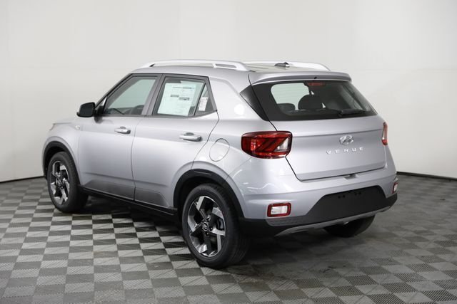 New 2026 Silver Hyundai SEL image 33