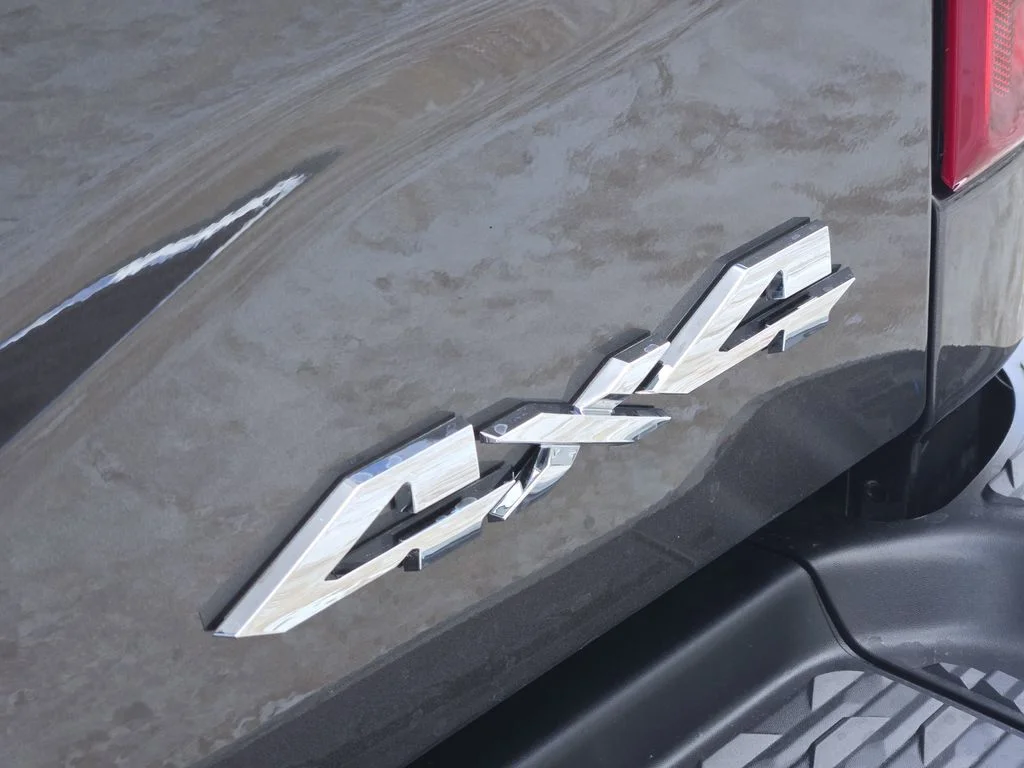 New 2026 Granite Crystal Metallic Clearcoat Ram Tradesman image 9