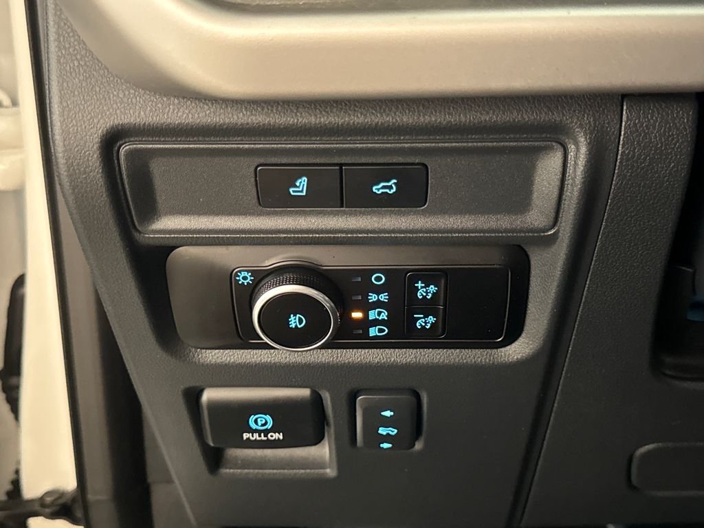 Certified Used 2023 White Ford XLT image 19