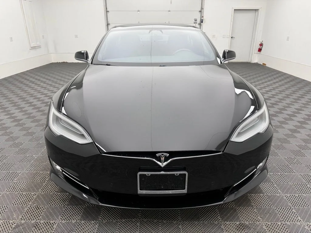 Used 2018 Black Tesla 75D image 15