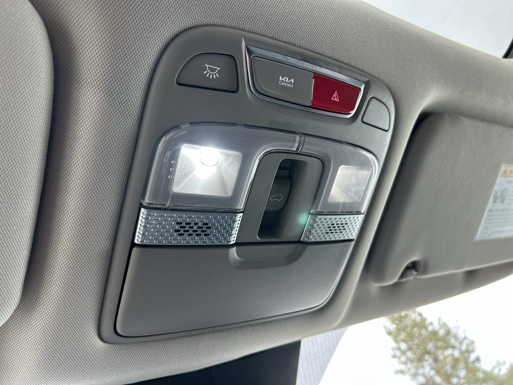 2025 Kia Telluride S - Photo 30