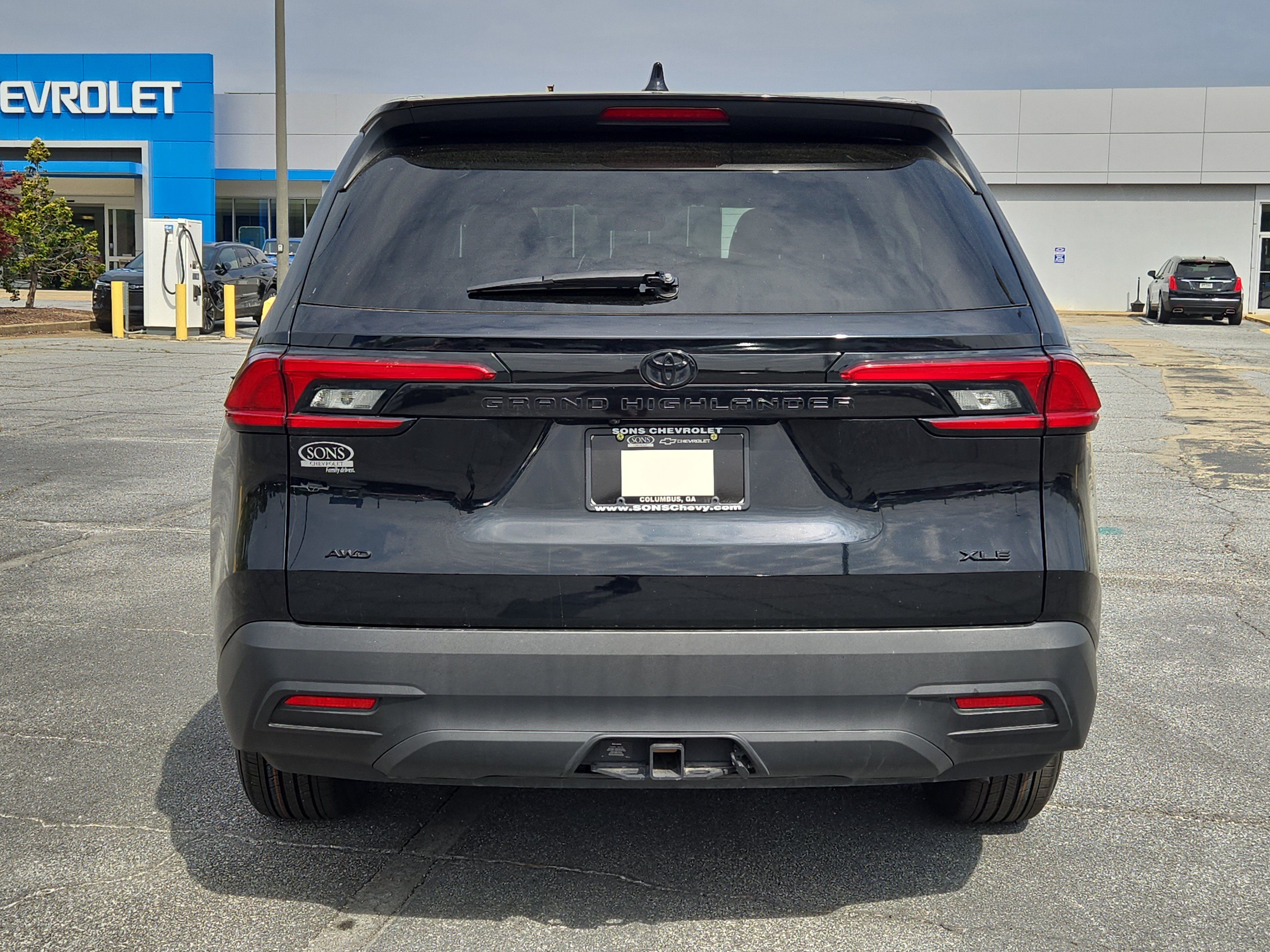 Used 2024 Black Toyota XLE image 11