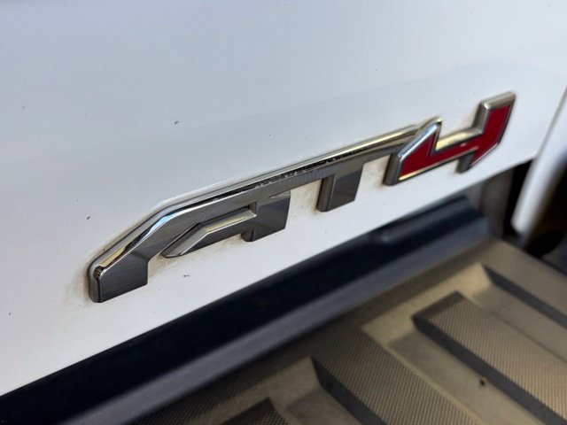 Certified Used 2022 White GMC AT4 w/Cloth image 44