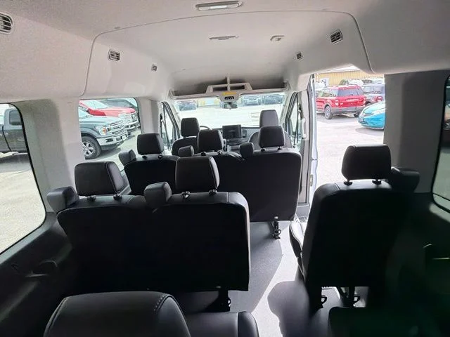 New 2026 Oxford White Ford Passenger Van XL image 86