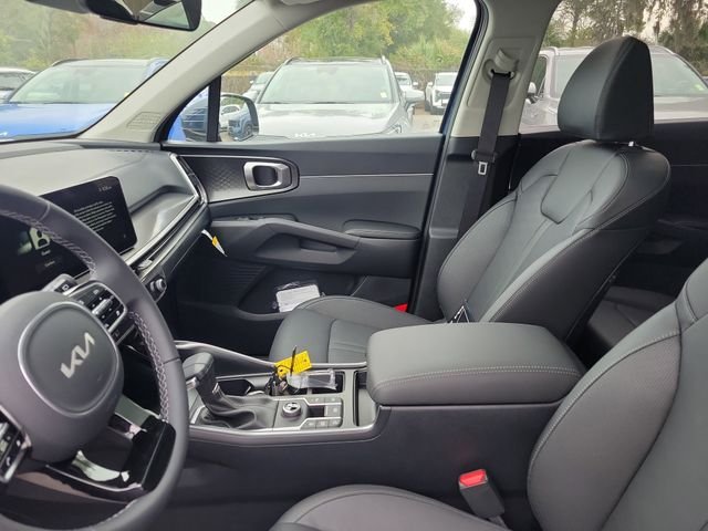 2025 Kia Sorento S - Photo 8