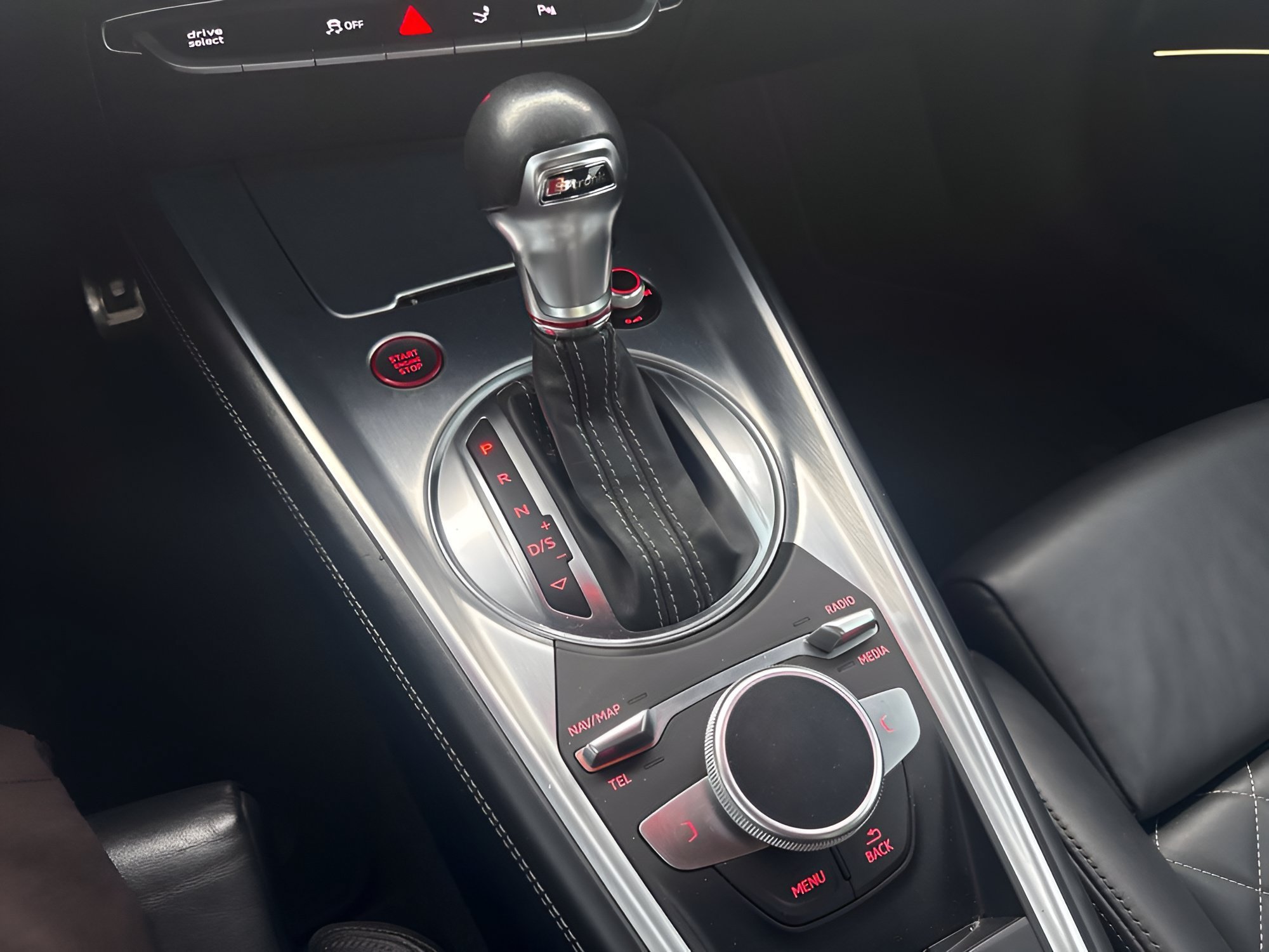 Used 2016 Nano Gray Metallic Audi 2.0T image 28