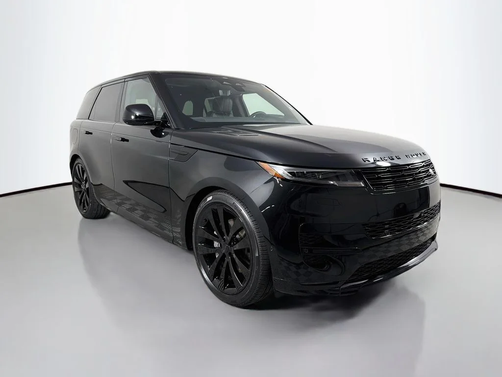 New 2026 Santorini Black Land Rover Dynamic SE image 3