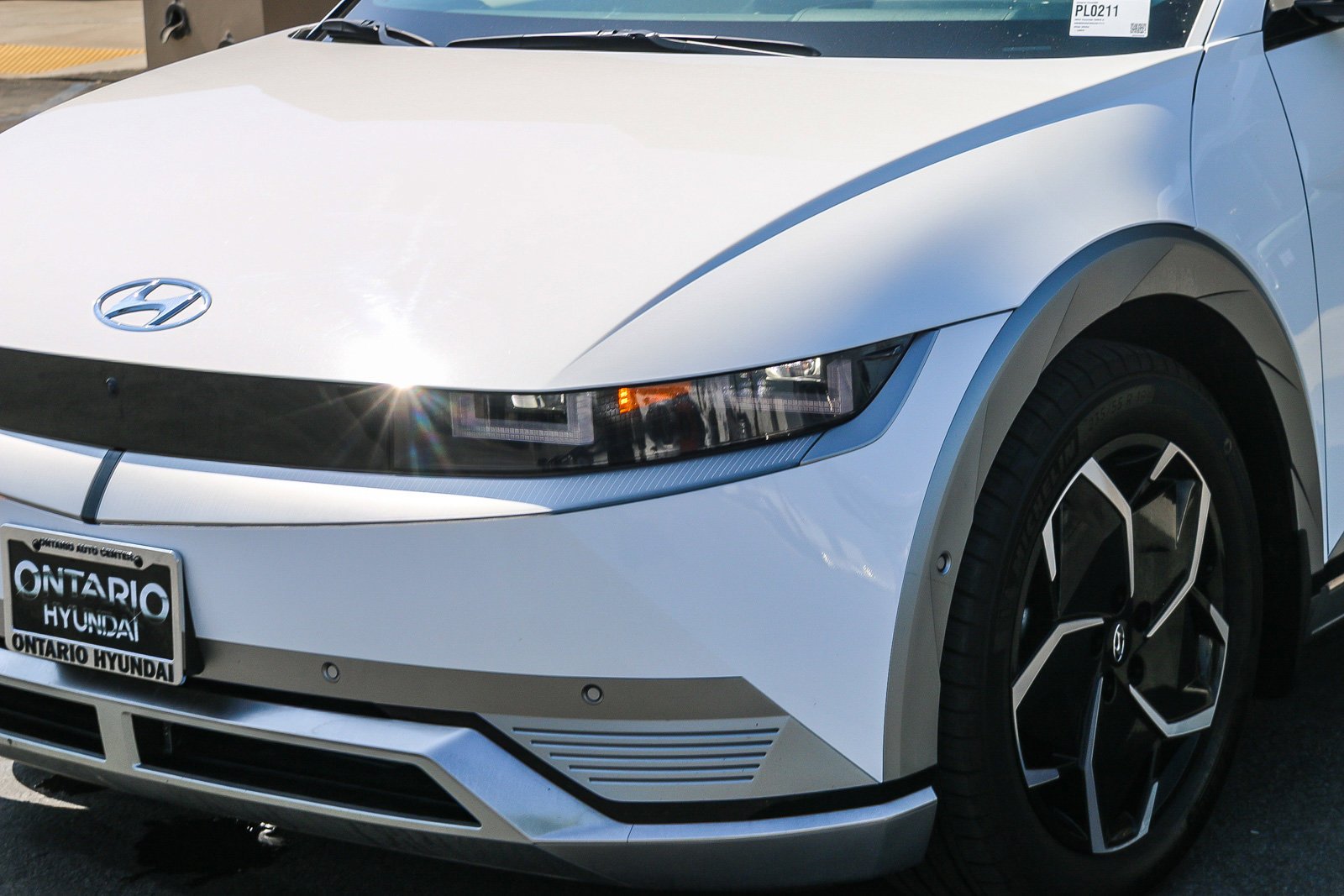 Certified Used 2024 Atlas White Hyundai Limited image 6