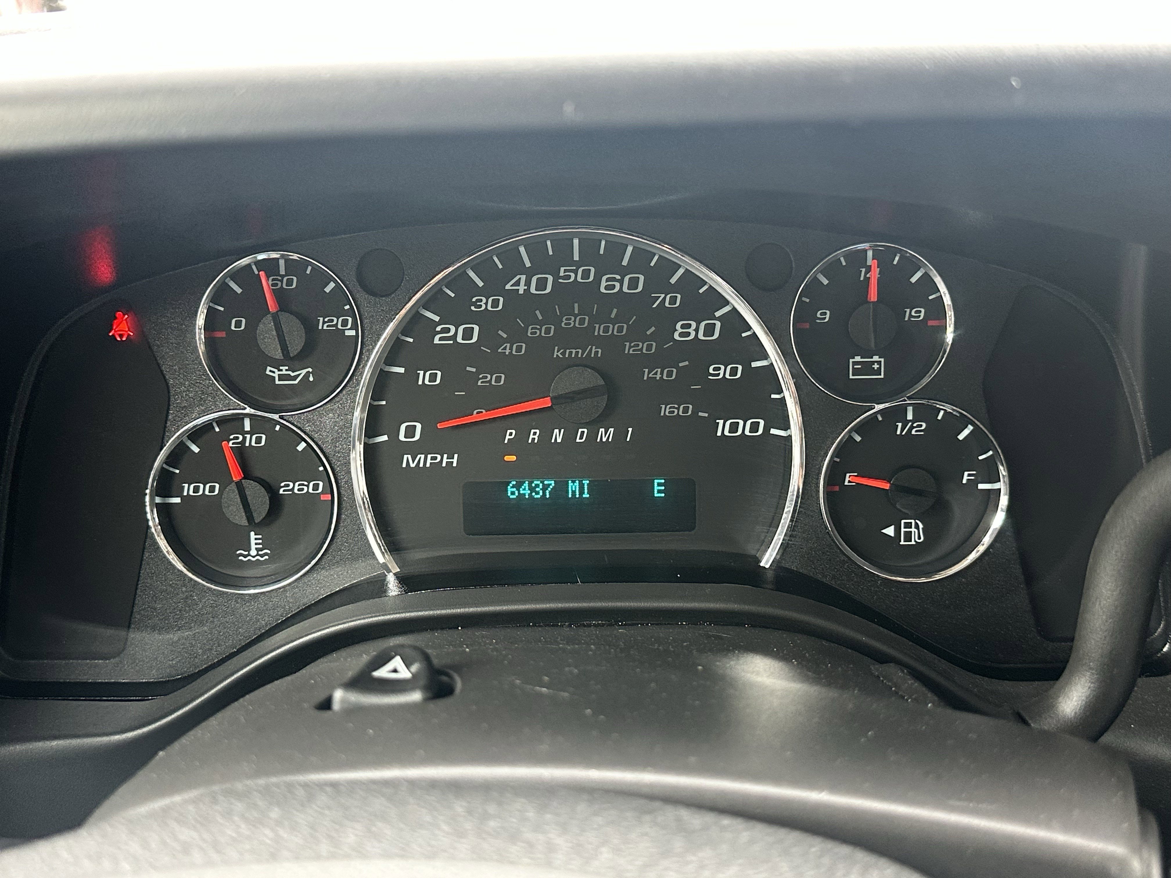 Used 2025 Summit White Chevrolet LT image 23