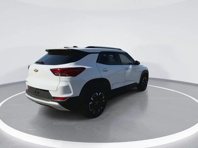 Used 2023 White Chevrolet LT image 11