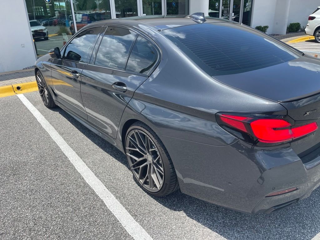 Used 2022 Gray BMW M550i xDrive image 2