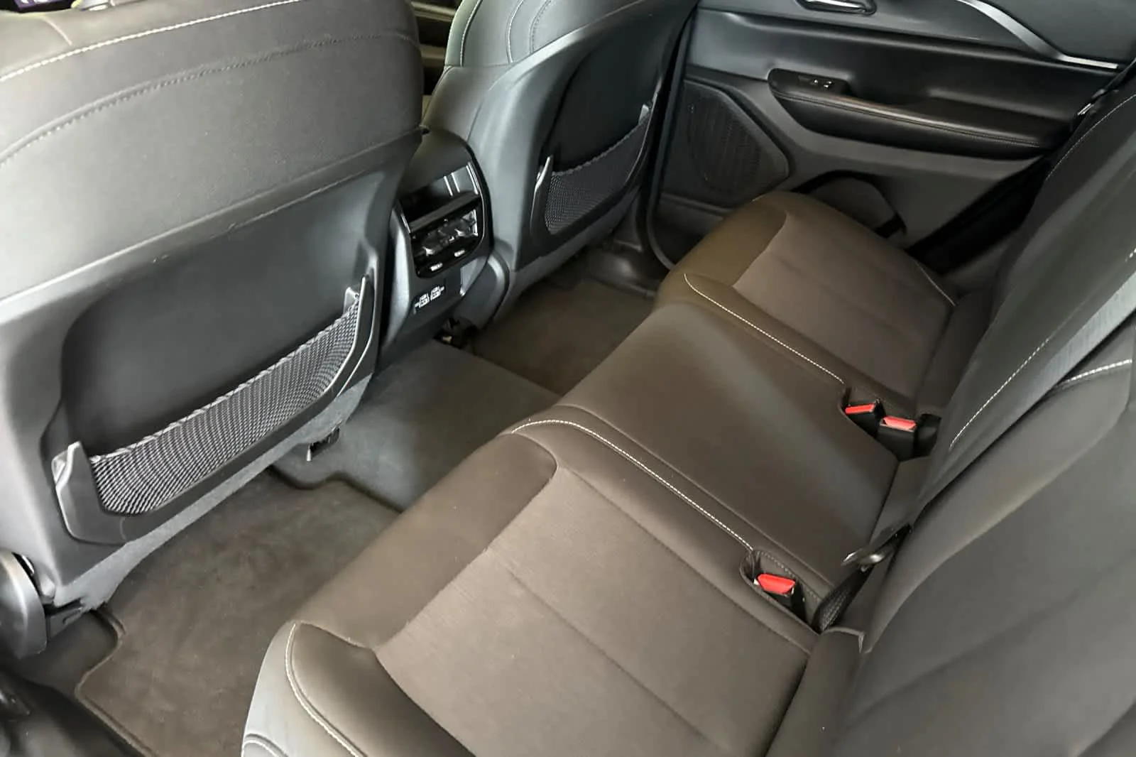 Used 2024 Bright White Clearcoat Jeep Laredo X image 12