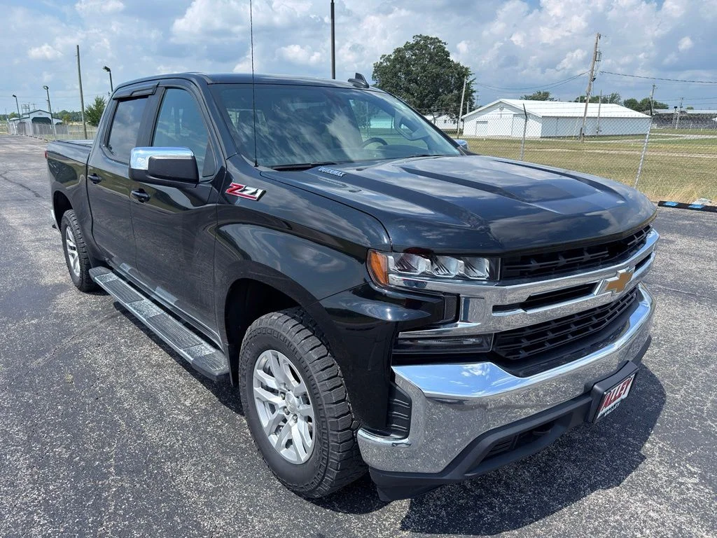 Used 2020 Black Chevrolet LT image 11