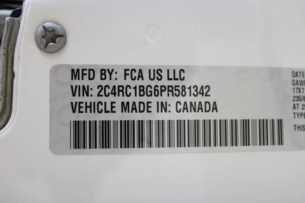 Used 2023 Bright White Clearcoat Chrysler Touring L image 32